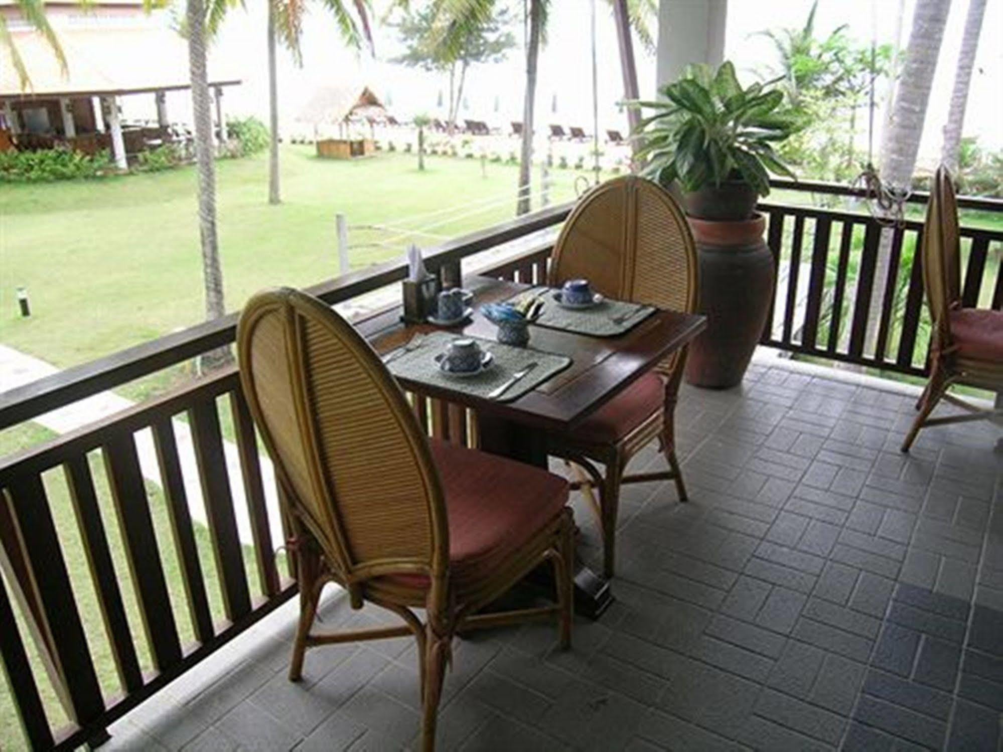 Coral Hotel Bangsaphan Bang Saphan Exterior photo