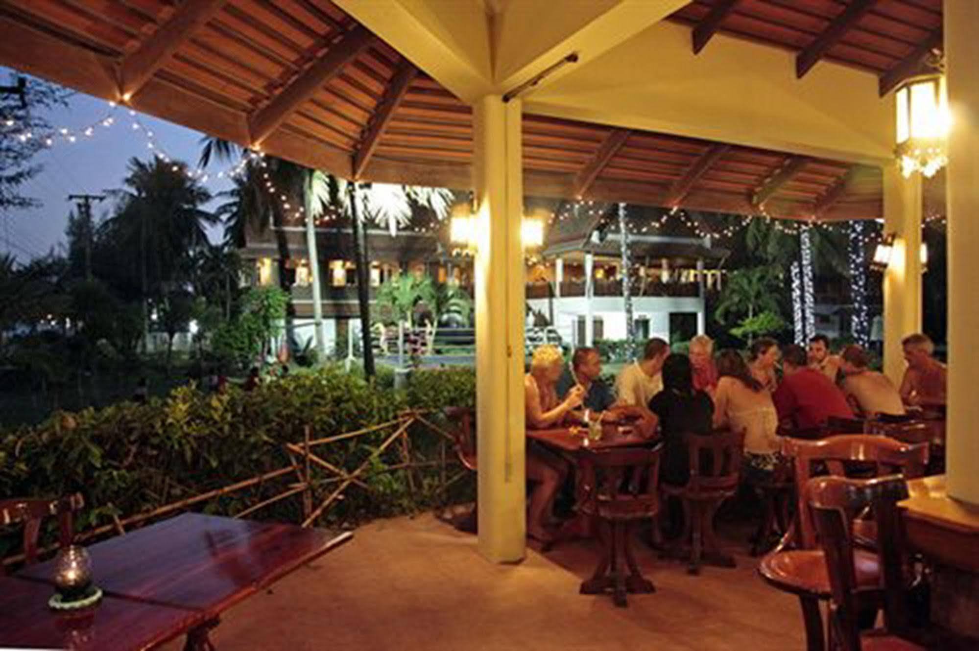 Coral Hotel Bangsaphan Bang Saphan Exterior photo